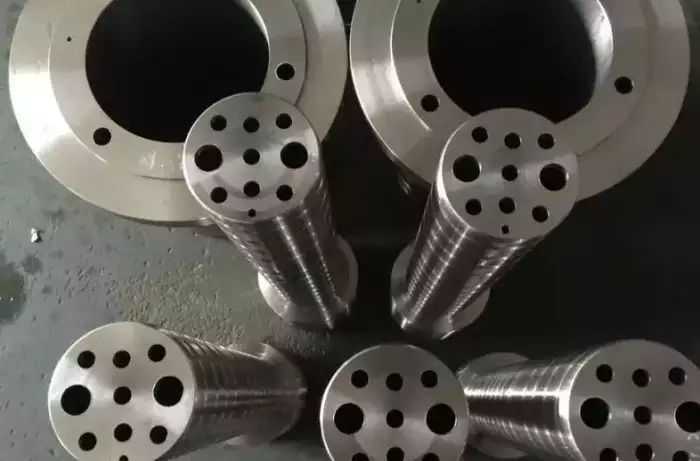 深孔鉆出的內(nèi)孔表面粗糙度高怎么辦？